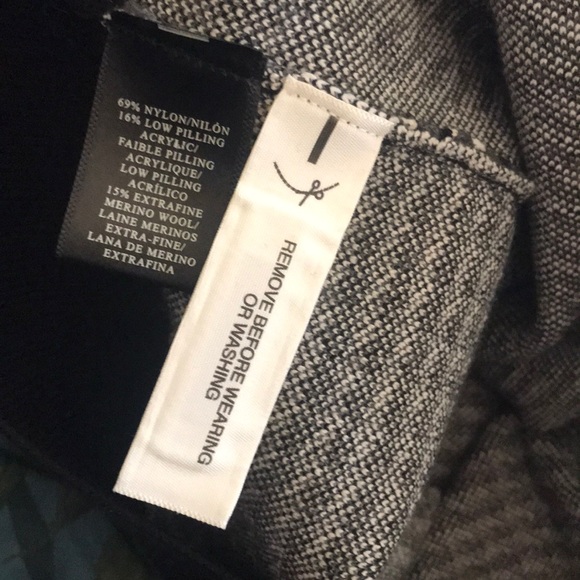 Ann Taylor Houndstooth Cropped Cardigan NWOT - Picture 5 of 5